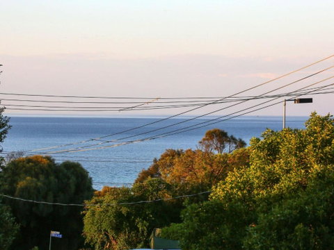 DROMANA BEACH SHACK... - Yamba Accommodation 2