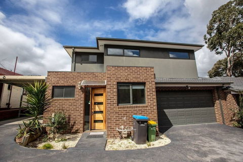 Stunning 3beds Near Knox Shopping Centro@wantirna - Yamba Accommodation 6