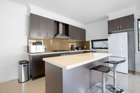 Stunning 3beds Near Knox Shopping Centro@wantirna - Yamba Accommodation 3