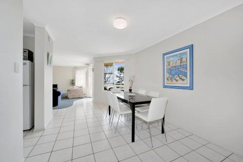 Bikinis & Martinis At Points North - Yamba Accommodation 0