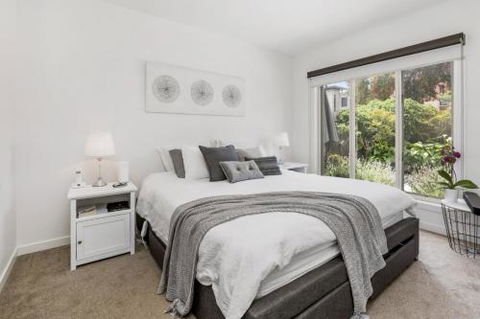 BANGALOW MORNINGTON - Yamba Accommodation 5