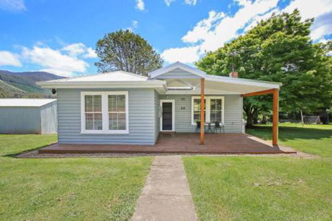 Indies Run - Yamba Accommodation 0