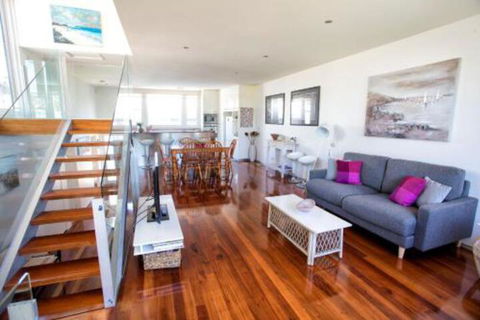 BELLA CASA - Yamba Accommodation 0