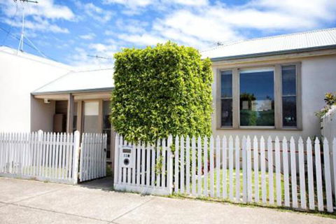 BELLA CASA - Yamba Accommodation 5