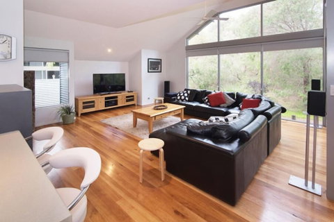 Peppy Tree House - Yamba Accommodation 3