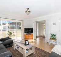 Macleay Street 23 Narrawallee - Yamba Accommodation
