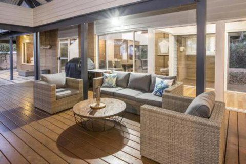 EeBee House - Yamba Accommodation 5