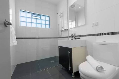 Spacious 3bedrooms Big House@mitcham - Yamba Accommodation 7