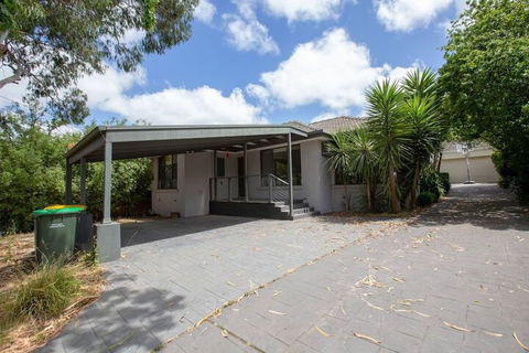 Spacious 3bedrooms Big House@mitcham - Yamba Accommodation 1