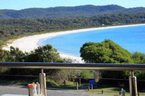BAY Of FIRES BEACH SHACK Ocean Views From A Modern Beachhouse - Yamba Accommodation 6