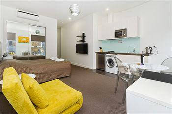 Zara Apartments - Yamba Accommodation 0