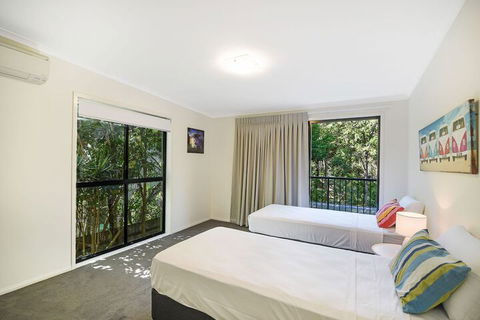 Home Away From Home, 38 Redwood Avenue, Marcus Beach, Noosa Area - Yamba Accommodation 4