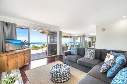 Blue Haven - 7 Egret Street - Yamba Accommodation 4
