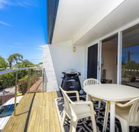 Sunbright 2/5 Petrel Street - Yamba Accommodation