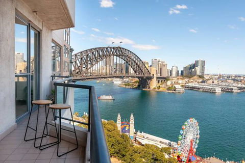 Milsons Point Apartment With Harbour Bridge Views - Yamba Accommodation 1