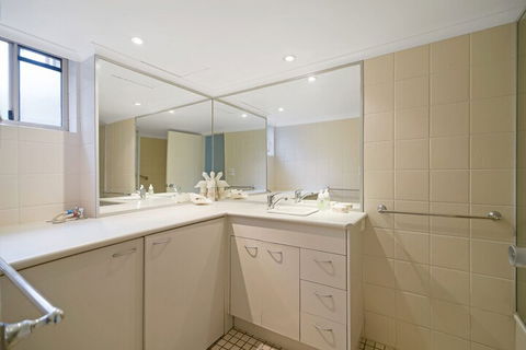Kingsview - 1/54 Kingfisher Drive - Yamba Accommodation 6