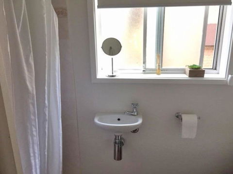 2 / 10 Catalina Close Walk To Shoal Bay Beach - Yamba Accommodation 5