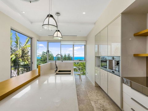 Platinum Status Sunshine Beach - Yamba Accommodation 1