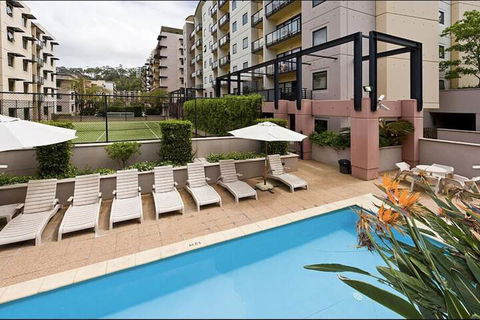 Convenient City Aprt For 2 W / Pool Gym Tennis Court - Yamba Accommodation 1