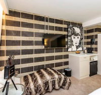 Hollywood Style Studio With Fantastic Roof Terrace - Yamba Accommodation