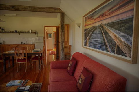 Herons Rise Vineyard Accommodation - Yamba Accommodation 2