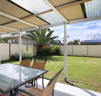 Bahia Pet Friendly 10 Min Walk to Bay - Yamba Accommodation