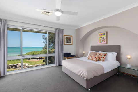 Captains Quarters - Yamba Accommodation 3