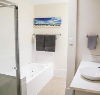 Top Tier Dog Friendly Holiday Home - Yamba Accommodation