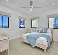 Belle Escapes Luxury Penthouse with Ocean Views - Yamba Accommodation