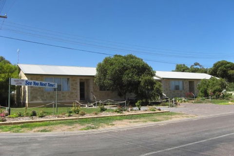 ARNO BAY CARAVAN PARK - Yamba Accommodation 2