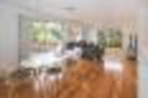 Barefoot Bungalow - Yamba Accommodation 6