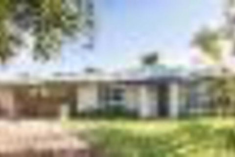 Barefoot Bungalow - Yamba Accommodation 4