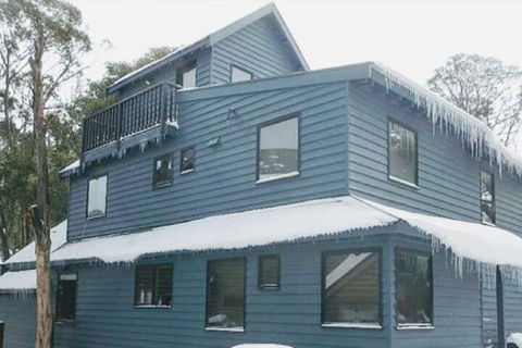 SNOWED INN Apartment - Yamba Accommodation 1