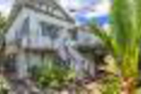 Boutique City Queenslander - Yamba Accommodation 4