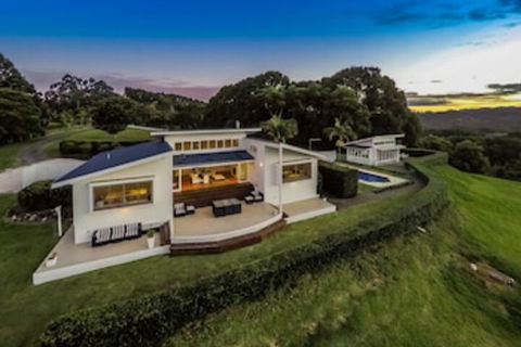 A PERFECT STAY - Byron's Brae - Yamba Accommodation 0