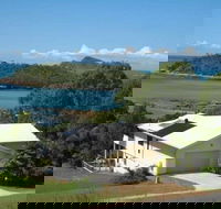Hideaway Retreat Beach House with Pool - Yamba Accommodation