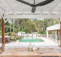 Augustine - Yamba Accommodation