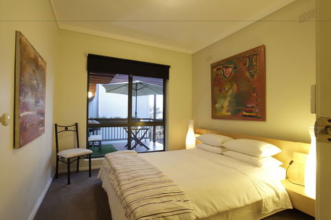La Mer Sea View Apartment - Yamba Accommodation 0