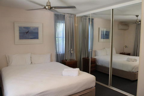 1 / 46 Lawson Street Byron Bay Nautilus - Yamba Accommodation 2