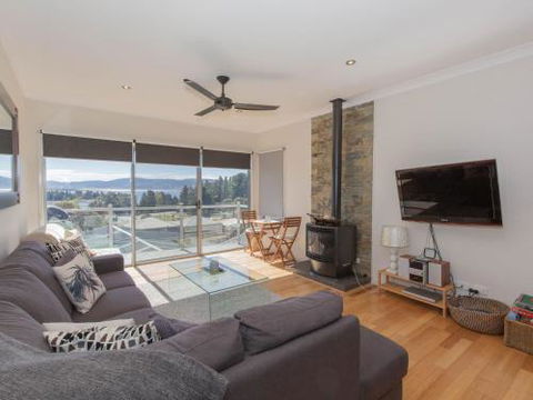 Aspect 2 / 8a Poly Cow Lane - Yamba Accommodation 5