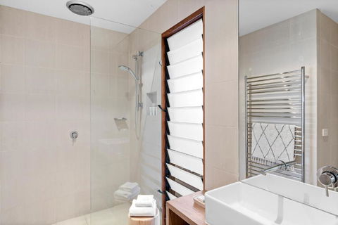 Florida On Carlyle Street - Yamba Accommodation 4