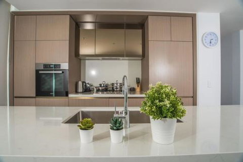 STUNNING Luxury 2beds2bathAPT AtCBD (Haymarket) - Yamba Accommodation 4