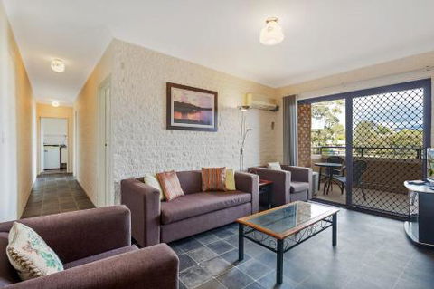Apollo Unit 14 - Yamba Accommodation 0