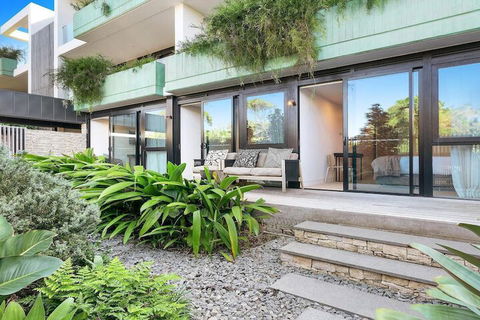 Your Luxury Escape Ground Luxury - Yamba Accommodation 0