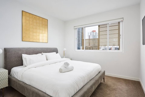 Luxurious 2bed 2bath APT With Parking@southport - Yamba Accommodation 1
