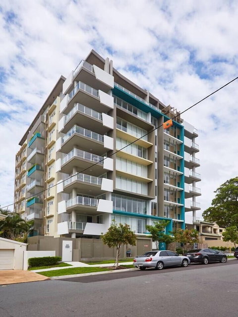 Luxurious 2bed 2bath APT With Parking@southport - Yamba Accommodation 0