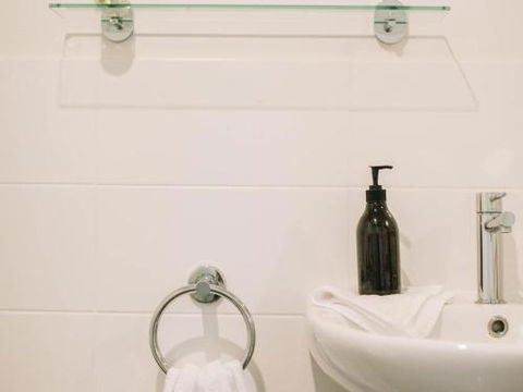 Byron Garden Retreat - Yamba Accommodation 2