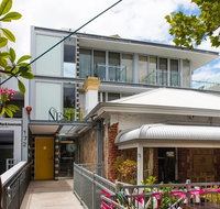 Stylish Room - Enjoy City Views on Rooftop Terrace - Yamba Accommodation