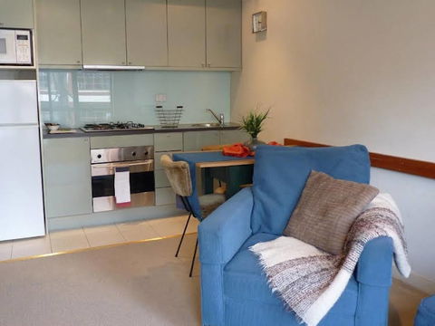 Market Square Melbourne Accommodation - Yamba Accommodation 0
