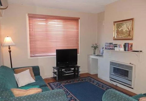 Lilly May Cottage - Yamba Accommodation 2